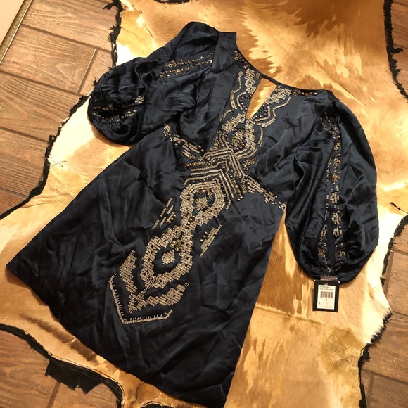 Nanette Lepore Dresses & Skirts - Nanette lepore size 6 dress🚀*